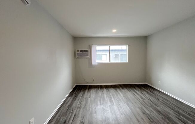 1 bed, 1 bath, 600 sqft, $2,048, Unit 301