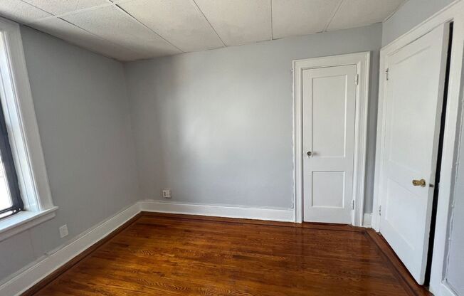 1 bed, 1 bath, $1,600, Unit 20