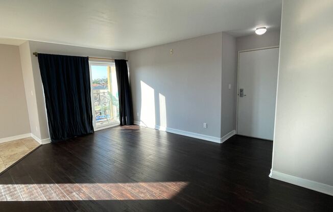 2 beds, 2 baths, $3,095, Unit Unit 301