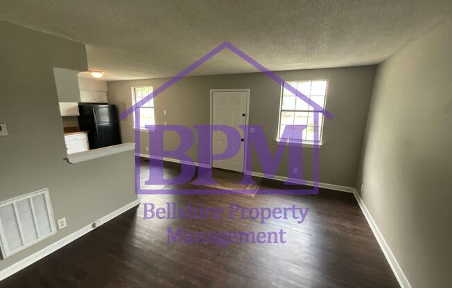 Cozy 2 Bed | 1 Bath Duplex in Hermitage