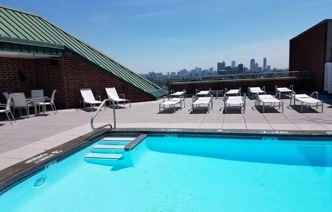 1 bed, 1 bath, 709 sqft, $2,900, Unit 212