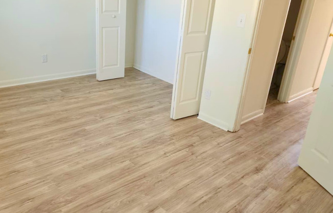 2 beds, 1.5 baths, $1,250, Unit 21-063E
