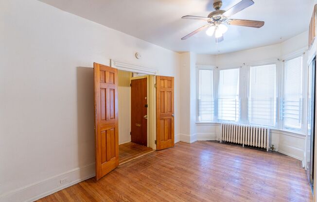 2 beds, 1 bath, $1,200, Unit APARTMENT 1