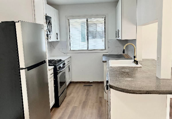 29 W 640 WINCHESTER CIR N