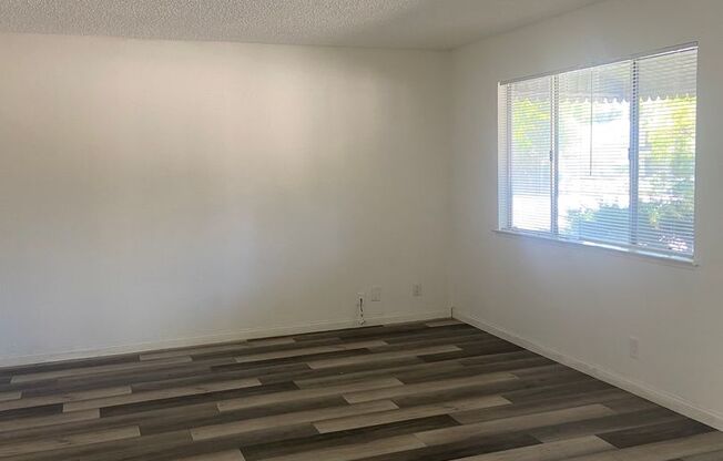 2 Bdrm, 1 Bath Condo in Sacramento