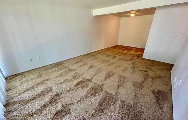 2 beds, 1 bath, 950 sqft, $1,295, Unit #211