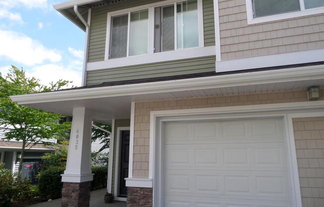 2 Bed 2 Bath Condo in Seatac, WA
