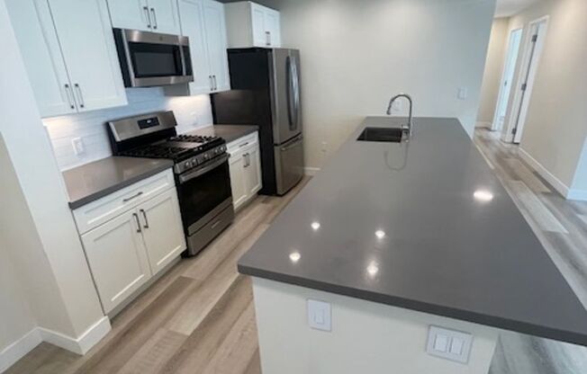 2 beds, 1 bath, 970 sqft, $3,095, Unit 202