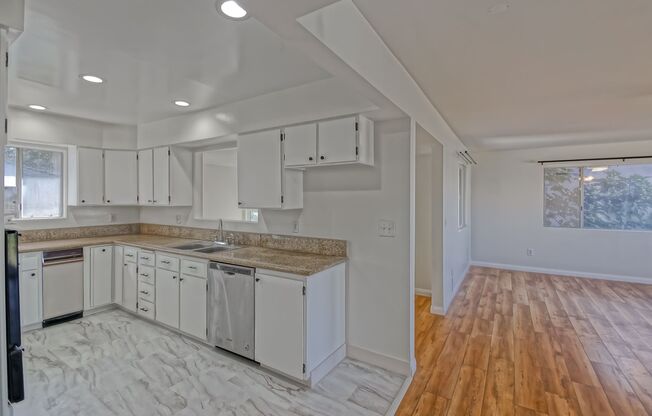 3 beds, 2 baths, $4,000