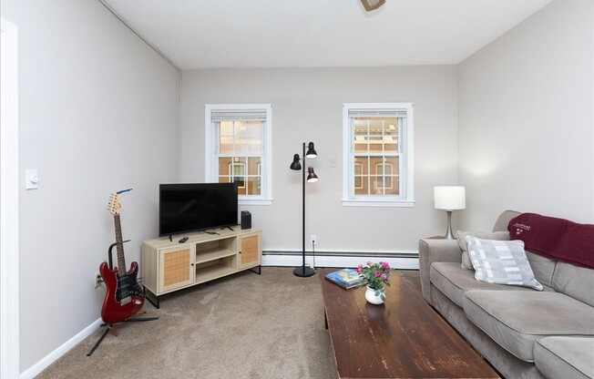377 BUNKER HL ST