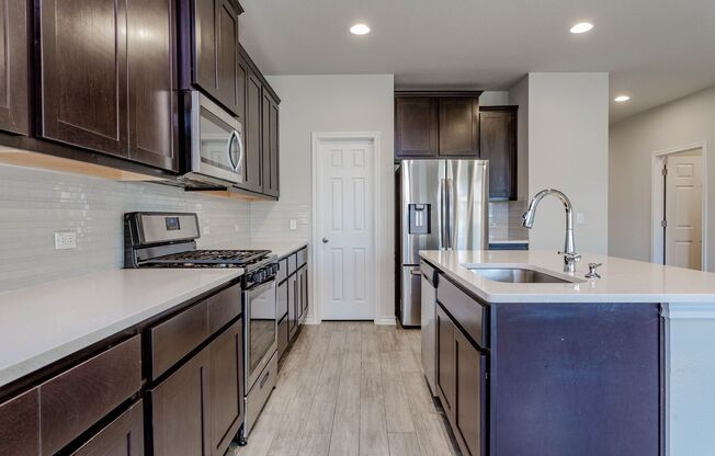 Luxurious Newer Construction 3-Bedroom Home in Pflugerville! Available mid-June!