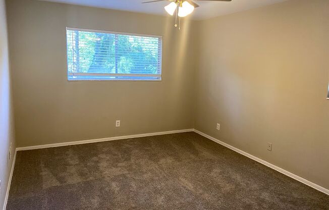 2 beds, 1 bath, 987 sqft, $1,400, Unit 2288-08