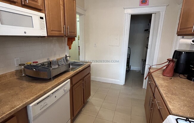 5 Barrows St