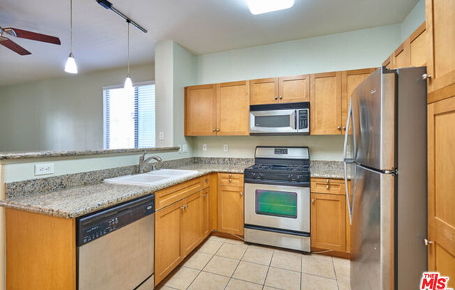 1 bed, 1 bath, 874 sqft, $2,600, Unit 333