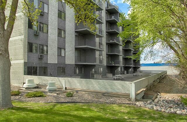 Community Exterior at Cambridge Towers Apartments, Hopkins