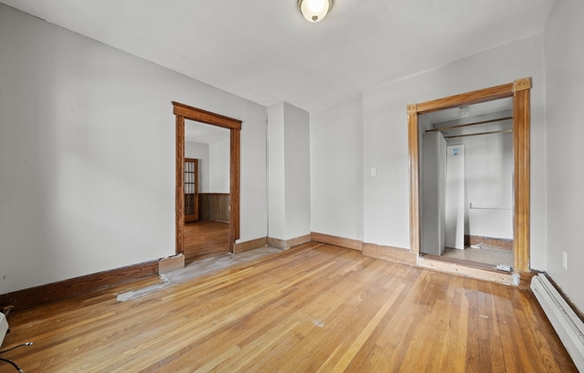 2 beds, 1 bath, 2,080 sqft, $3,000, Unit 2