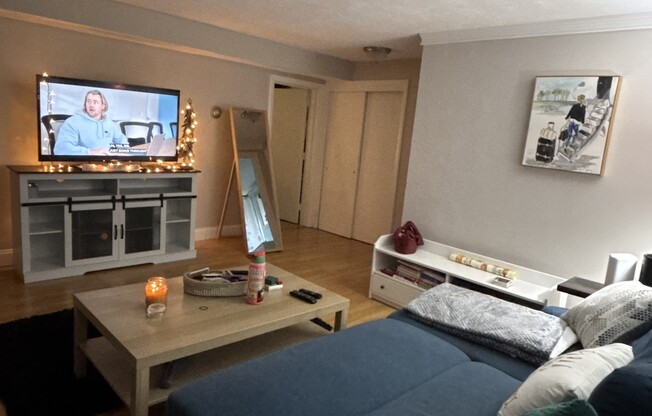 1 bed, 1 bath, 625 sqft, $2,100, Unit 2