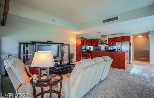 2 beds, 2 baths, $4,250, Unit # 1112