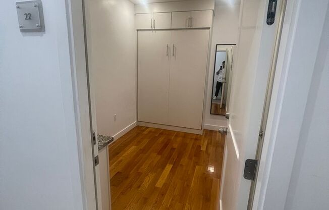 Studio, 1 bath, 9,999 sqft, $1,495, Unit 21-22