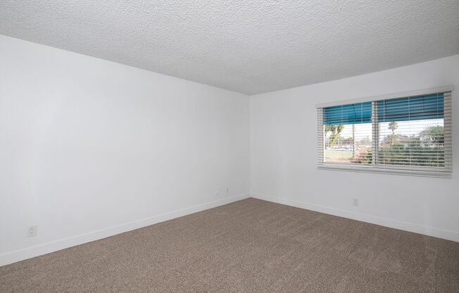 2 beds, 2 baths, 1,057 sqft, $3,295, Unit 204