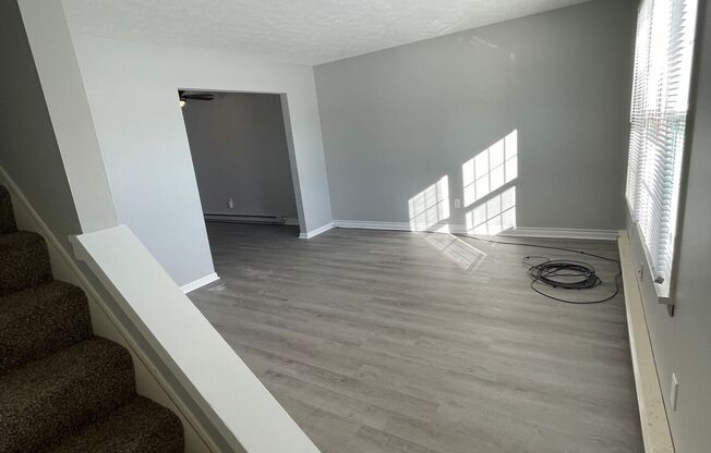 2 beds, 1.5 baths, 1,000 sqft, $1,355, Unit Bld B Unit 09