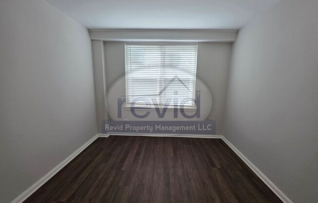 2 beds, 1 bath, 752 sqft, $995, Unit 1301-4