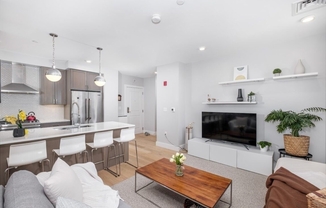 1650 COMMONWEALTH AVE