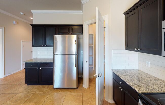 3 beds, 2.5 baths, $1,500