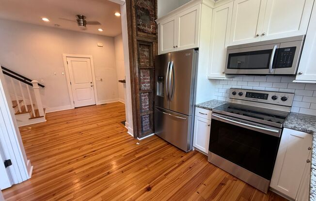 3 Bedroom 3 Bath Apartment - Downtown Charleston