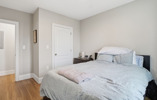 2 beds, 2 baths, 1,222 sqft, $4,950, Unit 27
