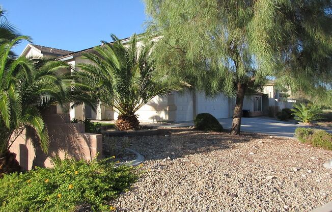 4 BEDROOM POOL HOME IN GREEN VALLEY RANCH