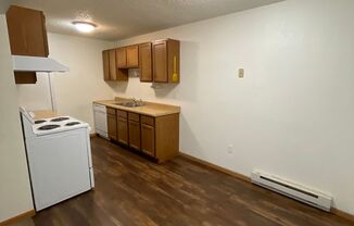 2 beds, 1 bath, 850 sqft, $830, Unit 701 - 12C