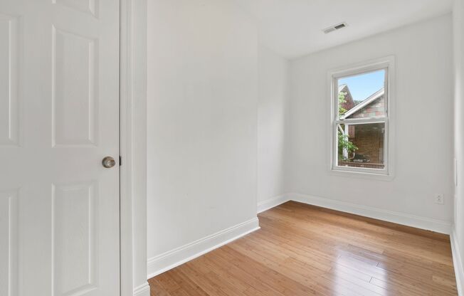 5214 Dresden Way
