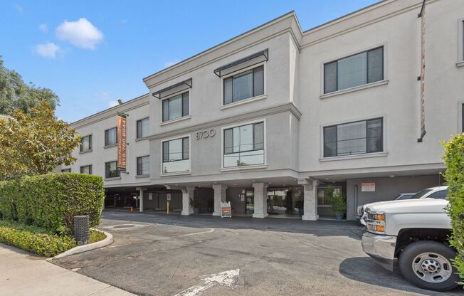 1 bed, 1 bath, 615 sqft, $1,995, Unit 0216