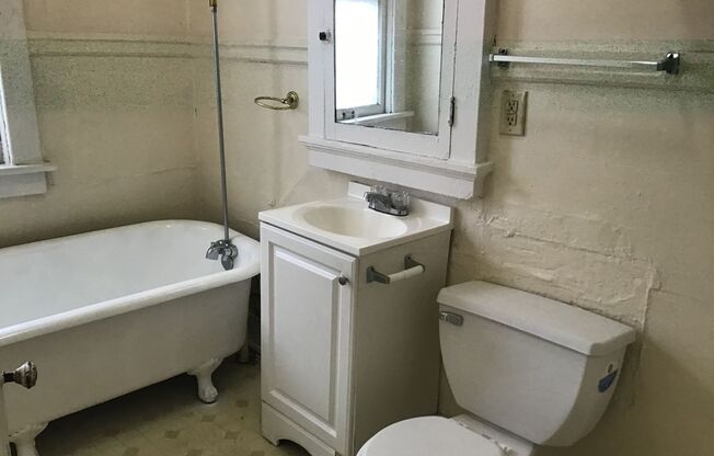 1212-14 W Vine St
