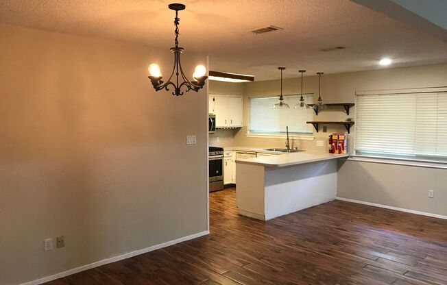WONDERFUL HOME WITH VIEW OVER LOOKING BRUSHY CREEK