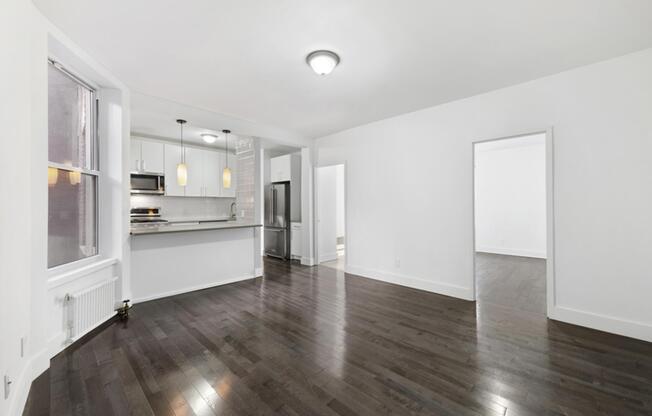 584 W 152 ST