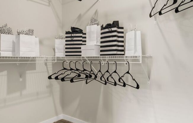 2 beds, 2 baths, 1,098 sqft, $1,925, Unit 120