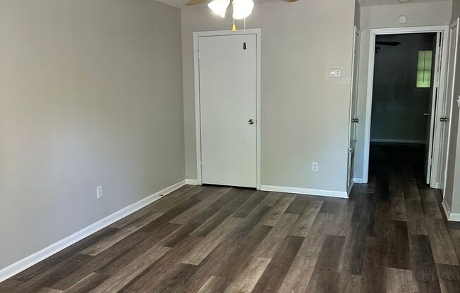 1 bed, 1 bath, 800 sqft, $695, Unit Unit 20