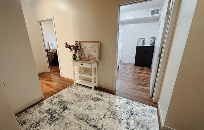 1 bed, 1 bath, $600, Unit 205-B
