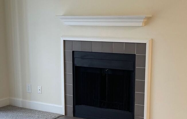 2 beds, 1 bath, 903 sqft, $1,800, Unit 1013 C #2B