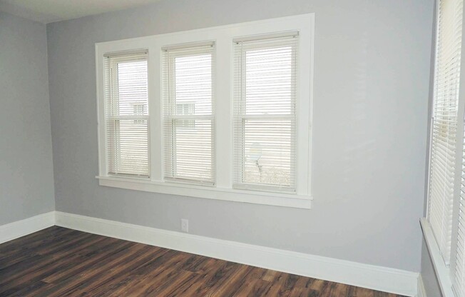 3 Bed - 1 Bath Colonial is available for Rent!