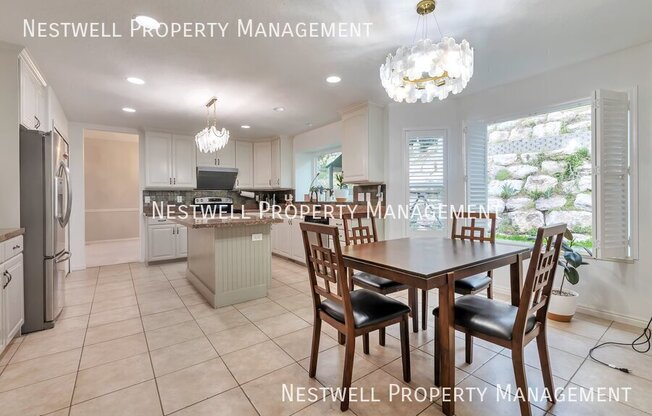 204 N FAIRWAY DR