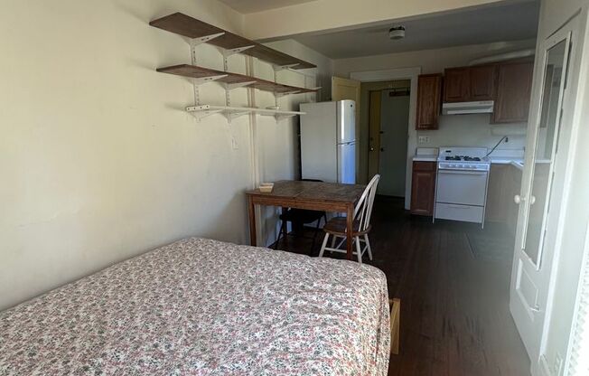 1 bed, 1 bath, 168 sqft, $1,350, Unit Apt. 2NE