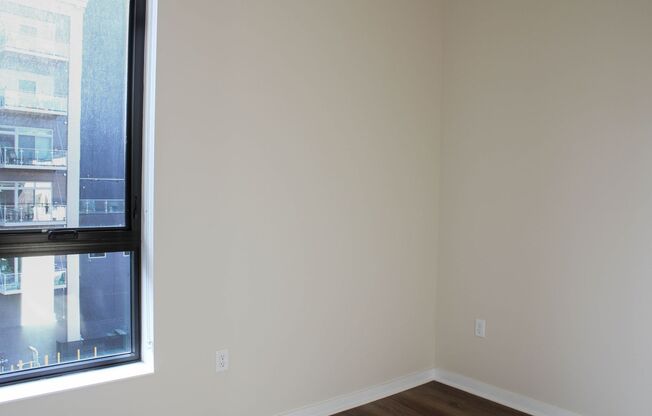 2 beds, 1 bath, 945 sqft, $2,250, Unit 108