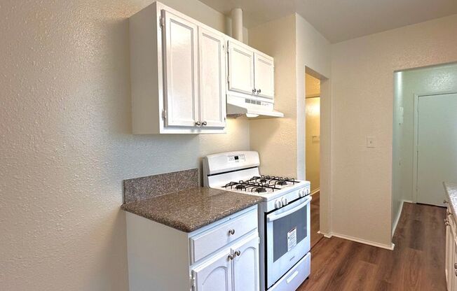 2 beds, 1 bath, 695 sqft, $1,895, Unit 837