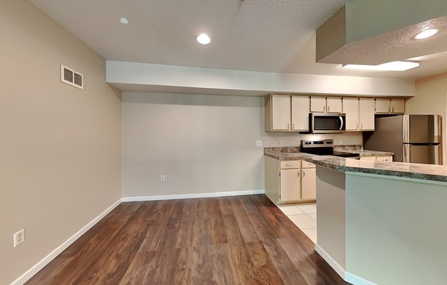 814 Crest Pines Drive #932