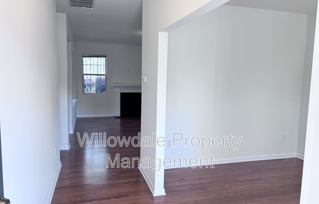 500 STAPLEFORD LN