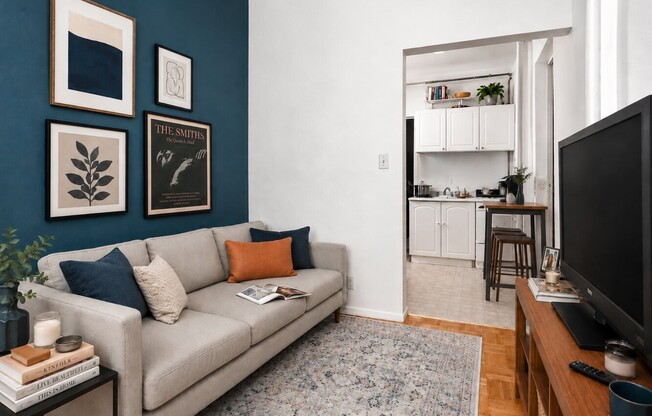 330 W 43 ST
