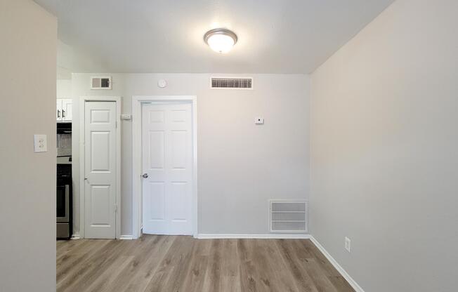 1 bed, 1 bath, 650 sqft, $729